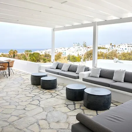 Victoria's Dream, In Paros * Naousa (Paros)